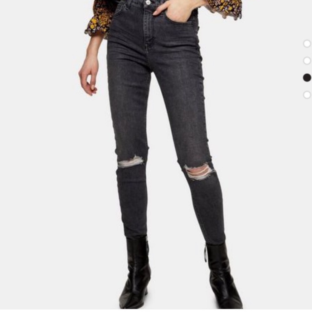 NWT Topshop Black Ripped Jamie Jeans